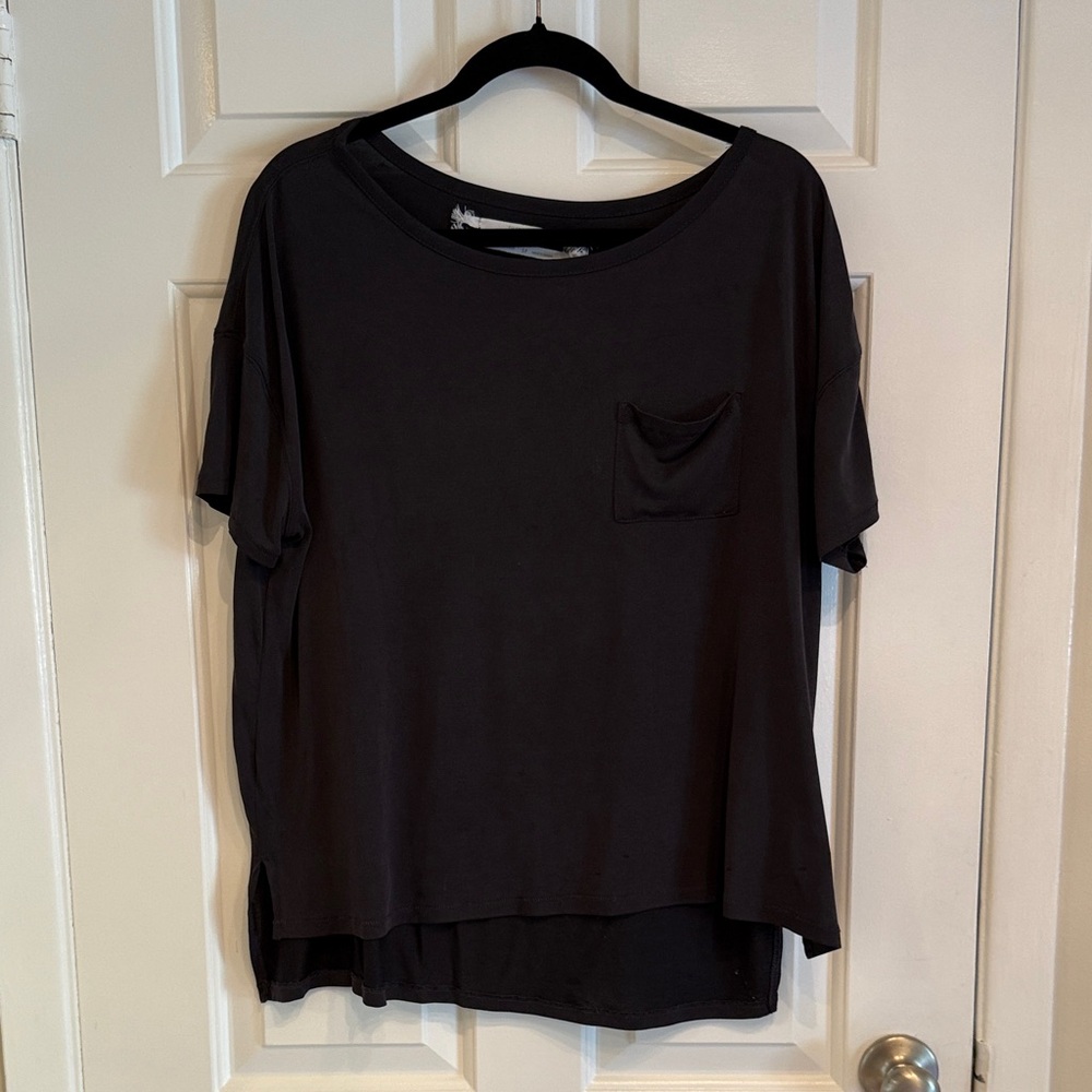 Silence + Noise BLACK Short Sleeve Tee
